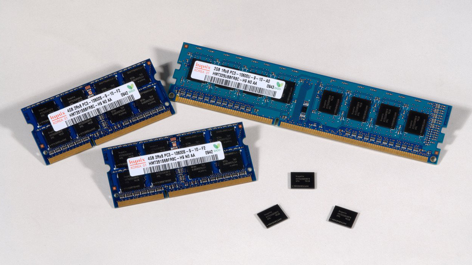 40나노급 2기가비트(Gb) DDR3 D램이 인증을 획득했다. 2기가비트 DDR3 D램 단품, 노트북용 4기가바이트(GB) 모듈(SODIMM), 데스크탑용 2기가바이트 모듈(UDIMM)