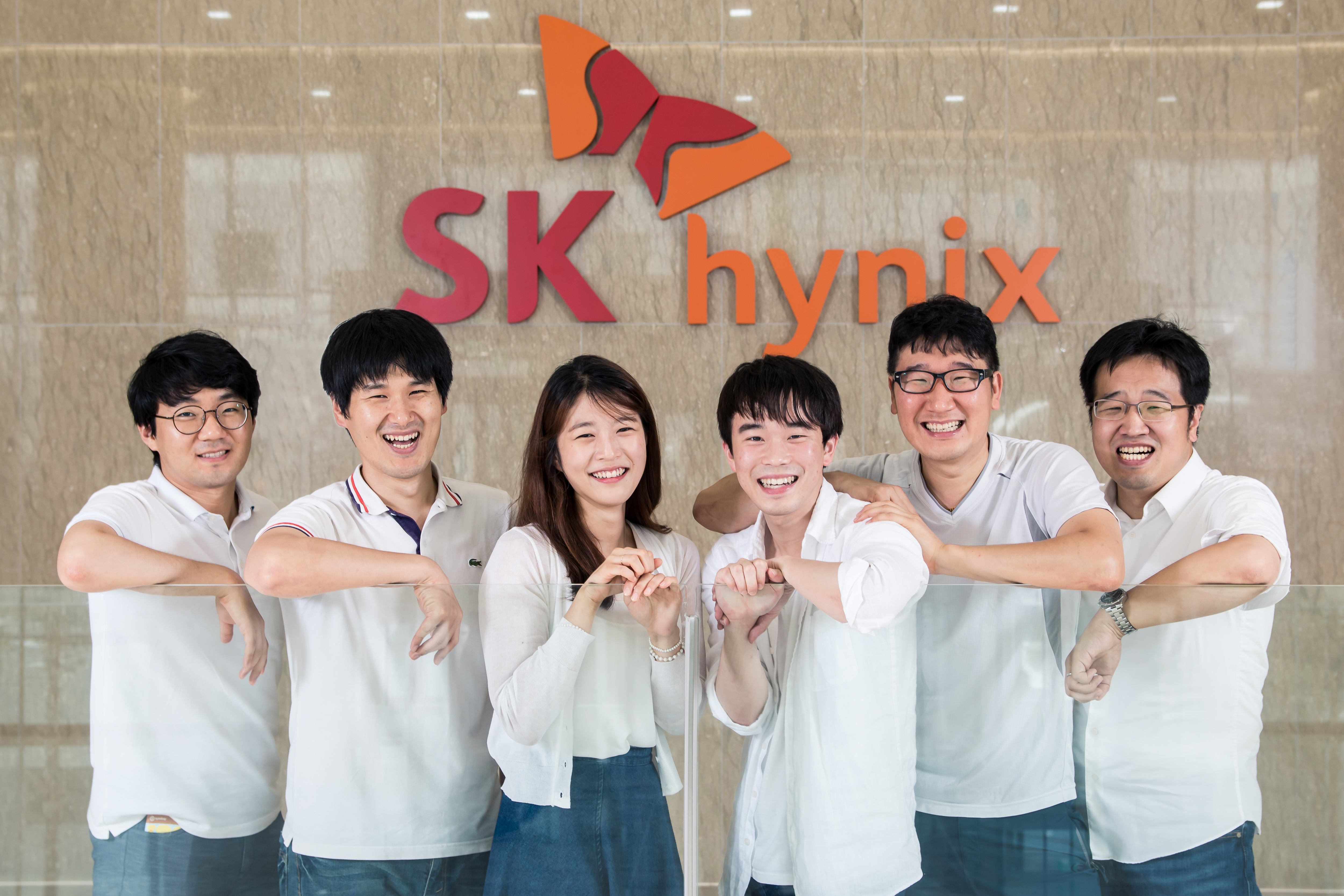SK_Hynix_Employee_3.jpg